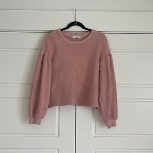 Cropped pink sweater